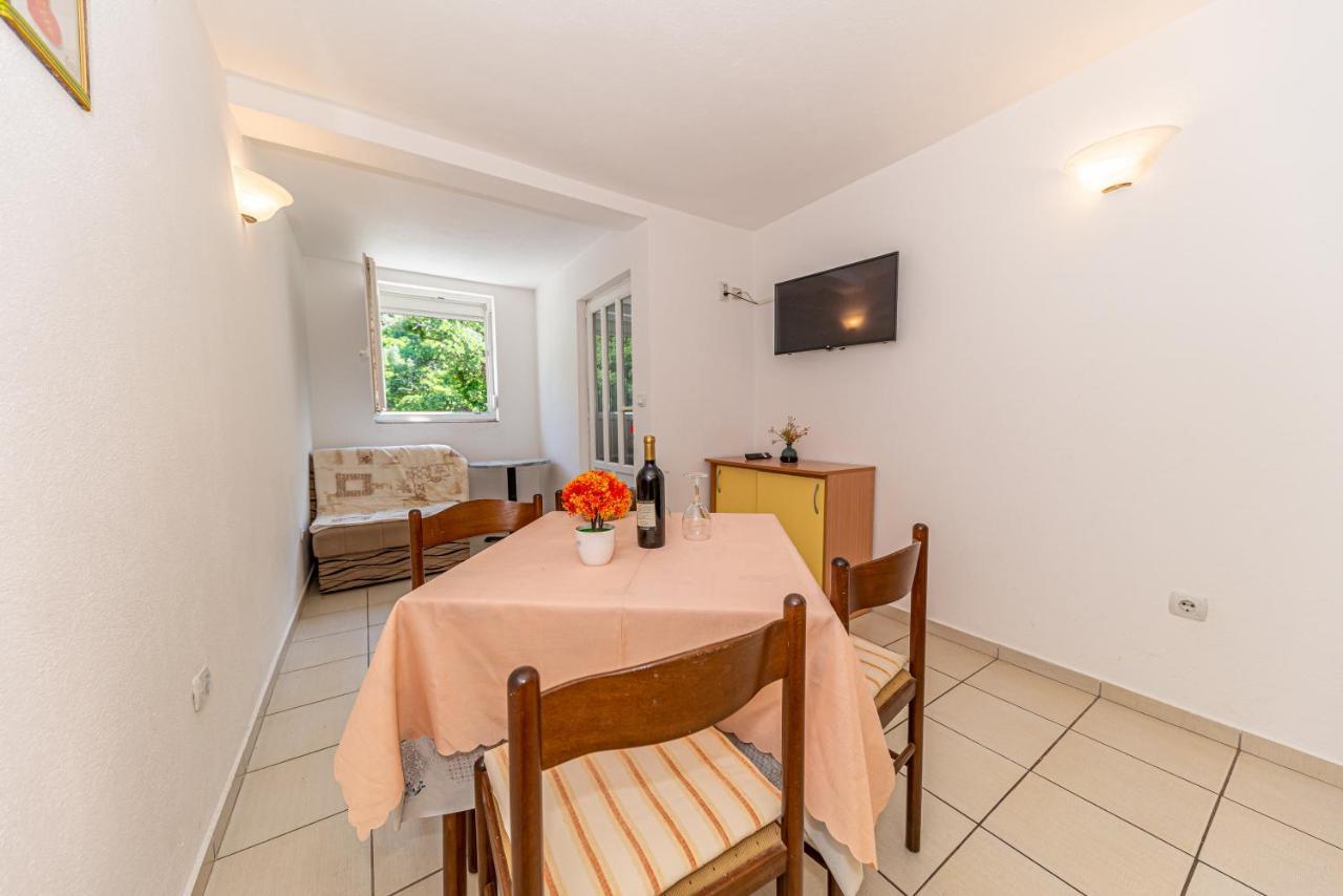 Apartment Knezevic Petrovac Exteriér fotografie