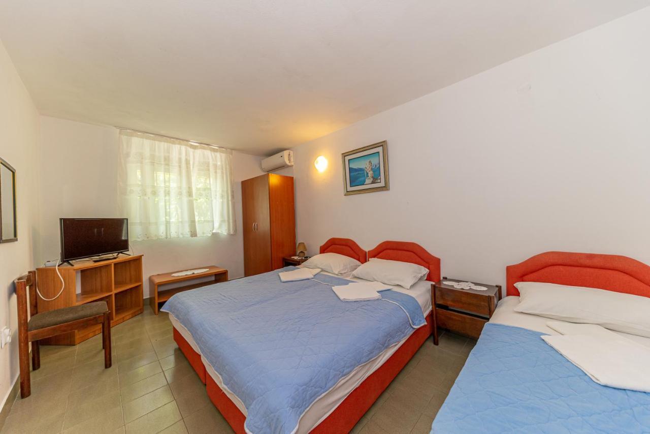Apartment Knezevic Petrovac Exteriér fotografie