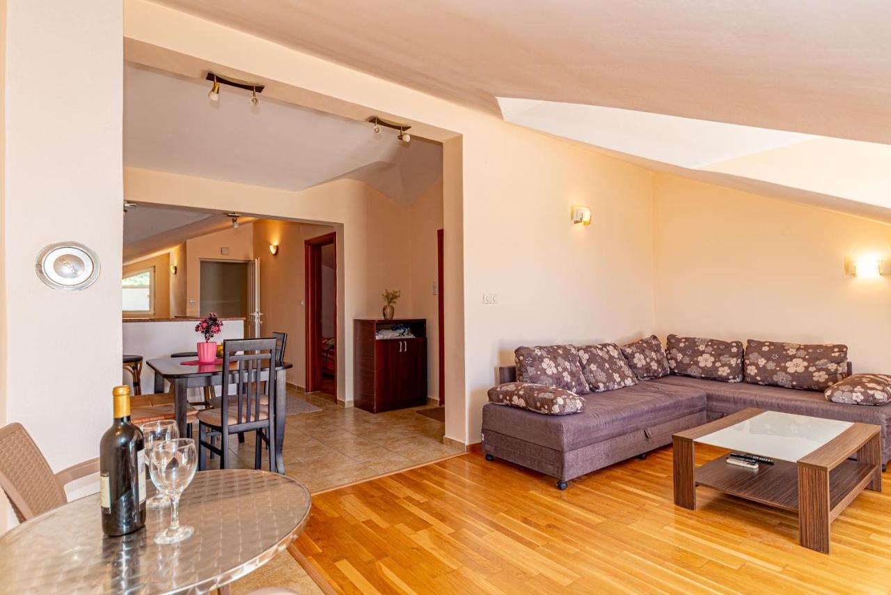 Apartment Knezevic Petrovac Exteriér fotografie