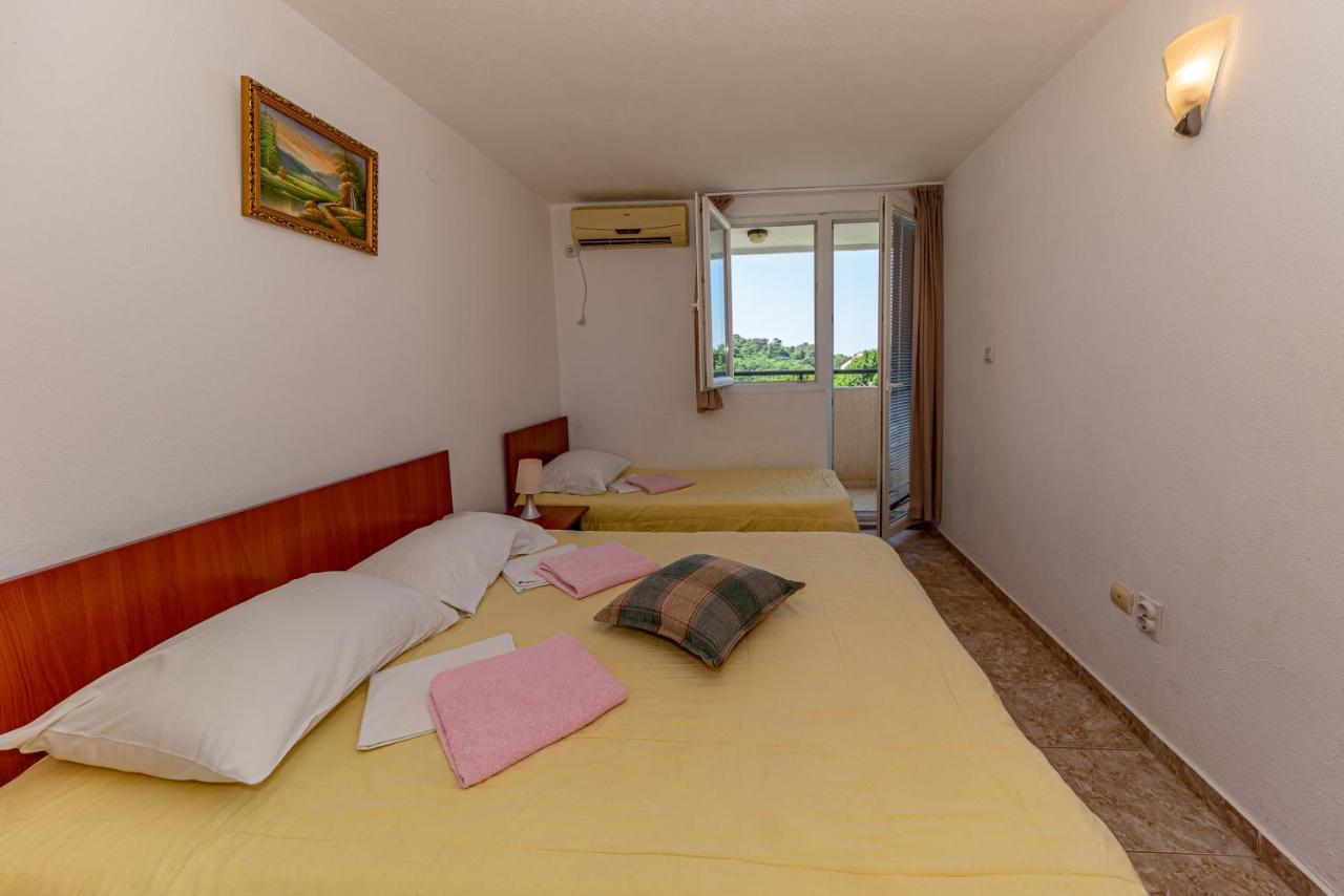 Apartment Knezevic Petrovac Exteriér fotografie